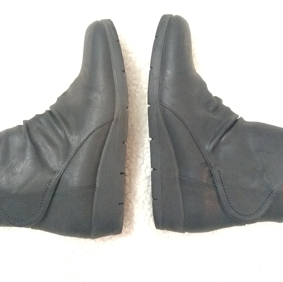 Black ankle boots - Picture 2 of 7